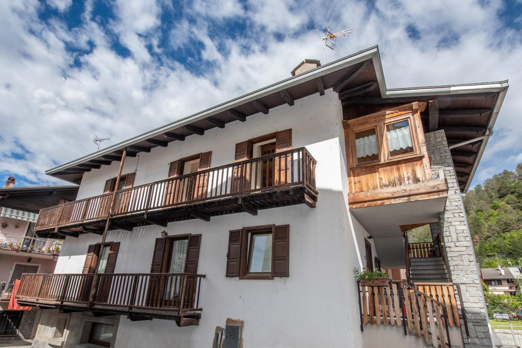 Casa Kristel Cir Comunale N 14 Аоста Екстер'єр фото